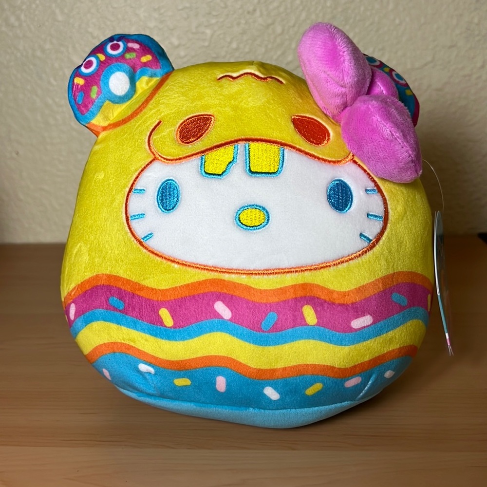 8” Hello Kitty Kaiju Style NWT Squishmallows Kellytoy 2023 fully stuffed